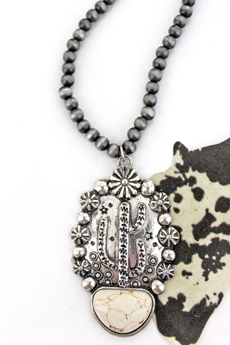 Howlite Espinosa Silver Pearl Necklace