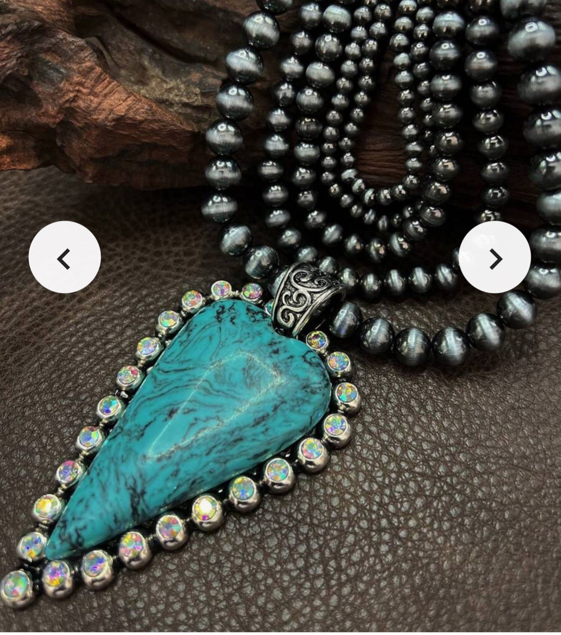 Retro Fashion Western Style Beaded Necklace with Heart Pendant