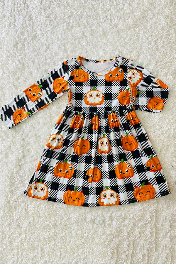 Cute Pumpkins On Black & White Plaid Dress
