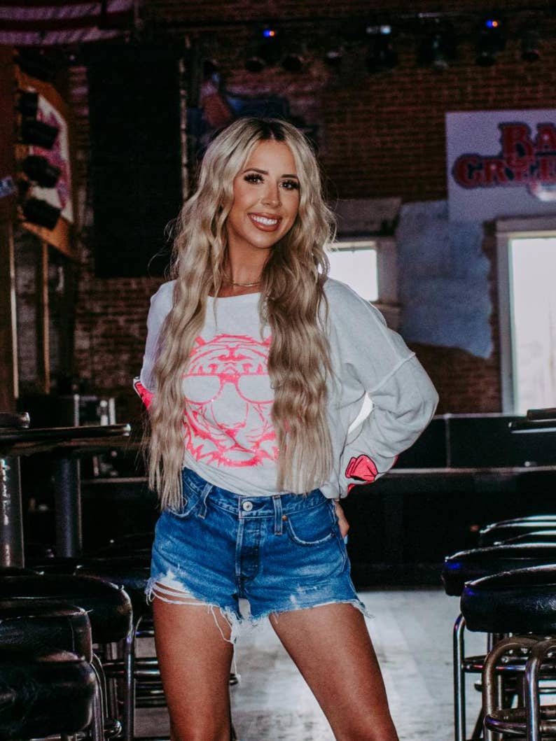 Chill out Tiger Sequin Embroidery Sweatshirt