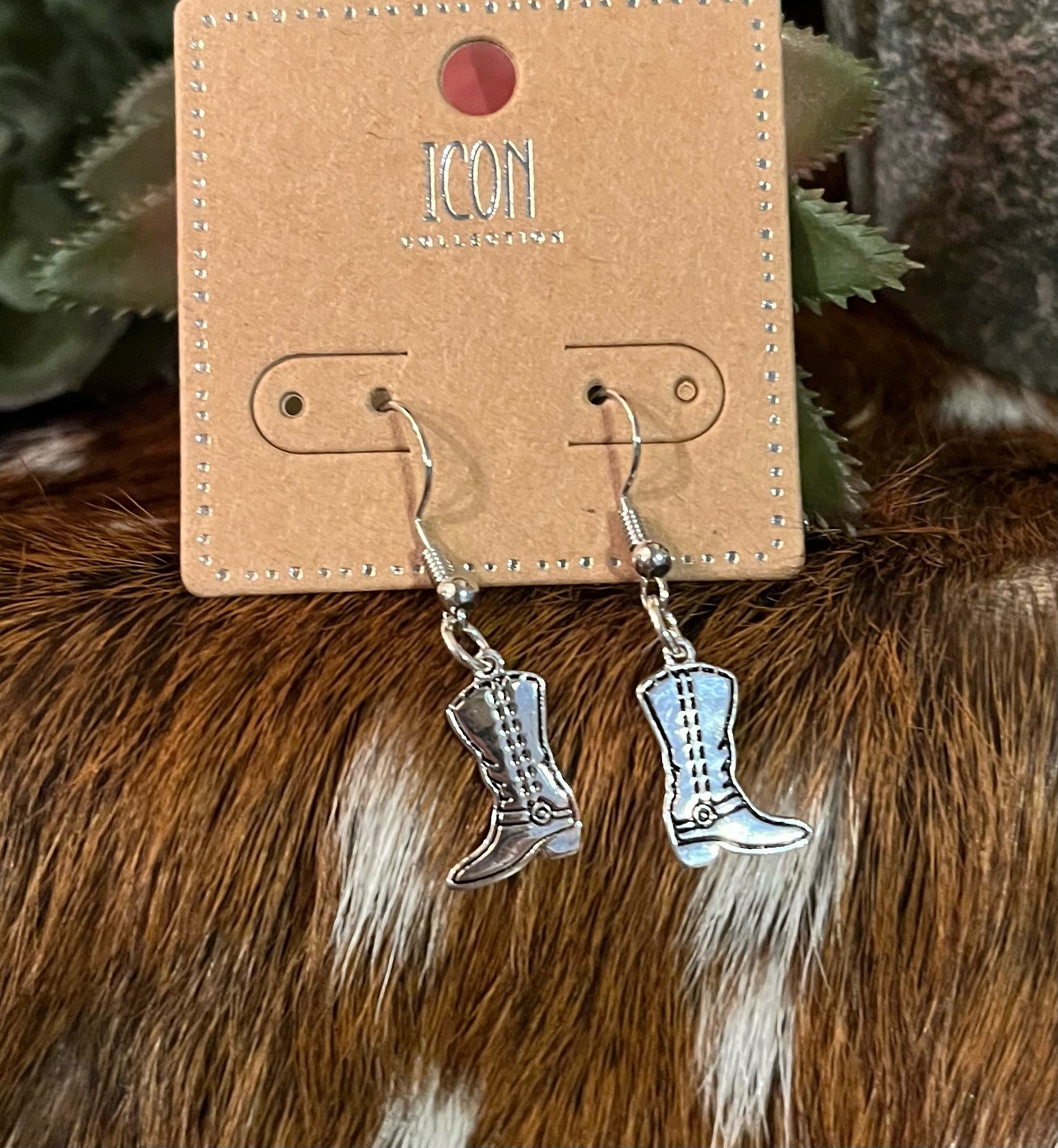 Western Style Small Silver Dangle Earrings
