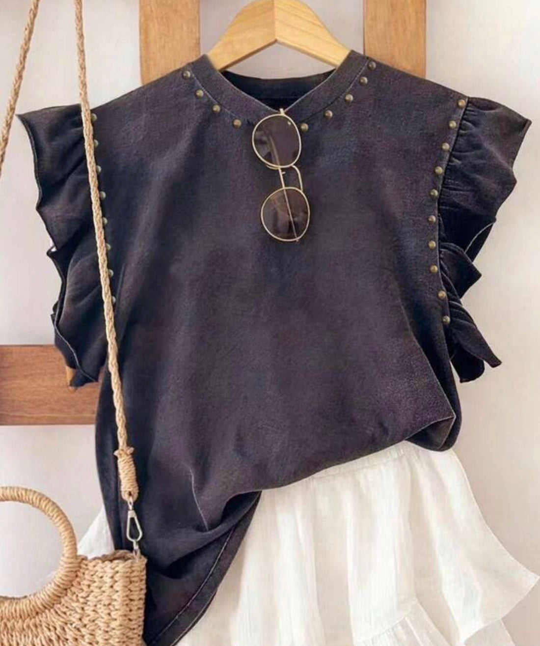 Resyla Rivet Craft Fashion Ruffle Cuff Round Neck Top