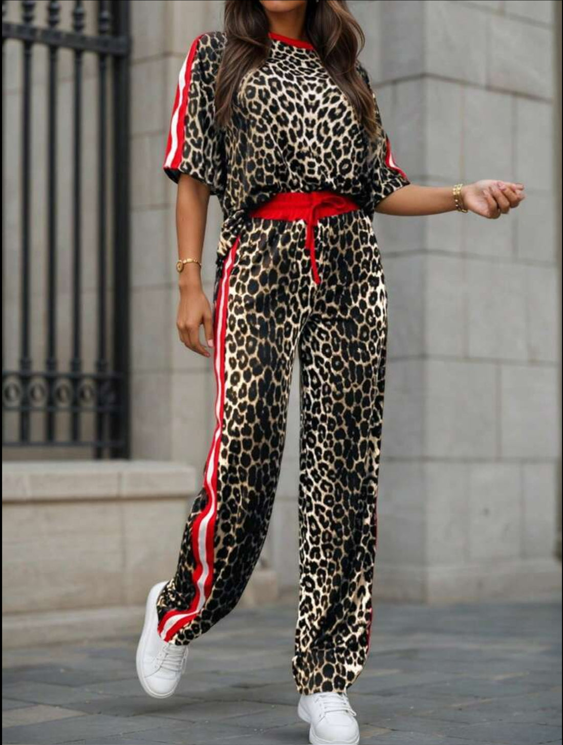 Women’s Leopard Print with Side Stripe Day Outfit
