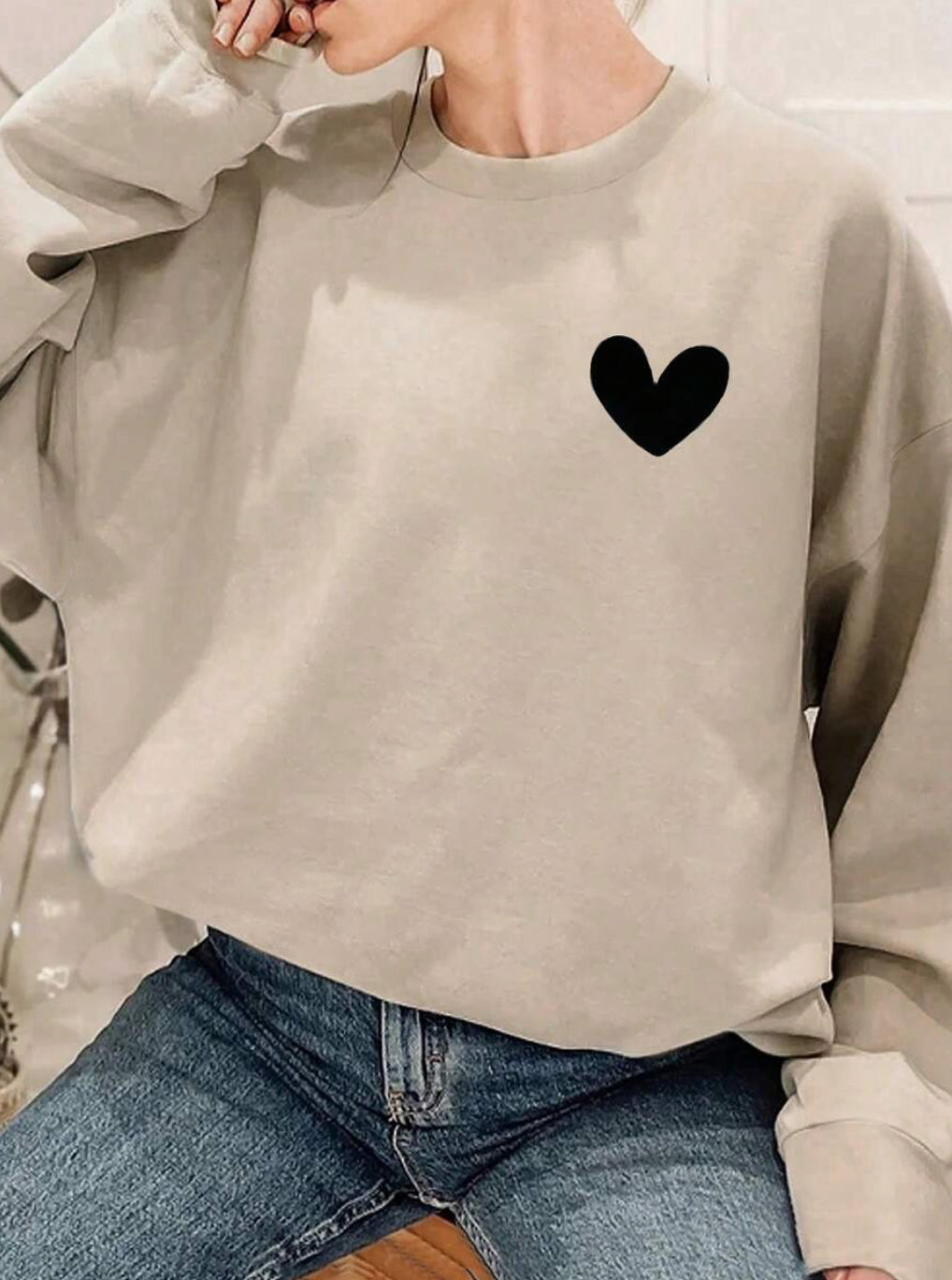 Wonderful Day Kind Oversized Graphic Sweatshirt