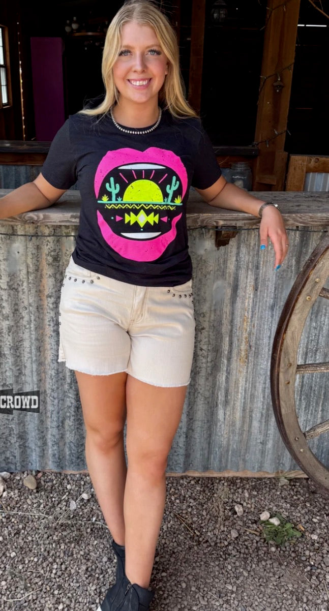 Desert Lips Graphic Tee