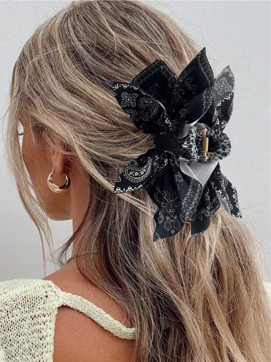 Vintage Elegant Bandana Butterfly Claw Clip