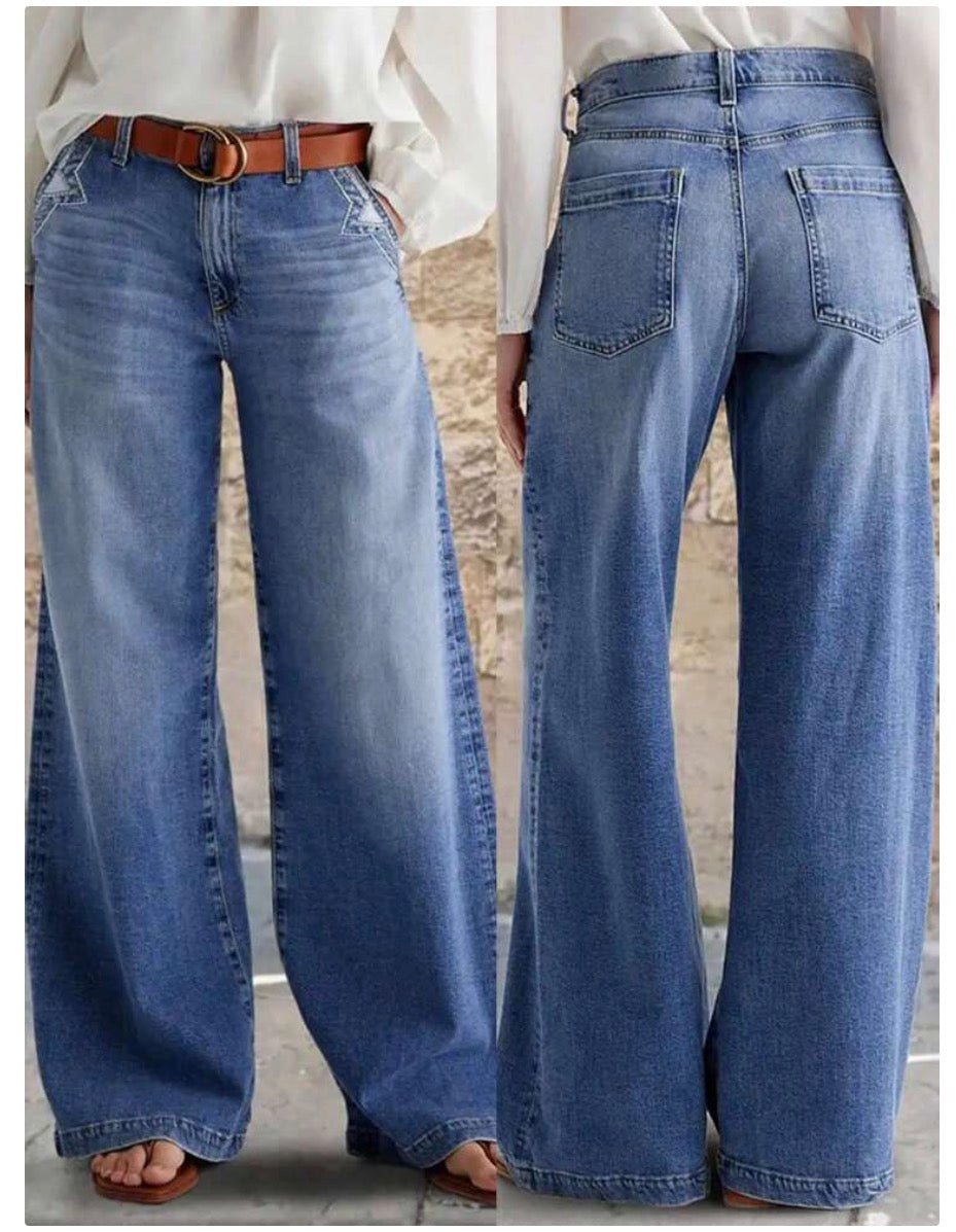 Distressed Straight Leg Stretchy Denim Jeans