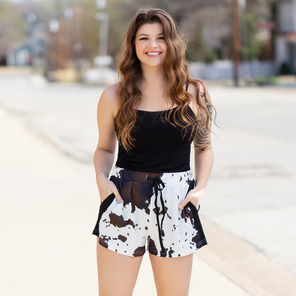 Women’s Adjustable Waistband Shorts with Pockets