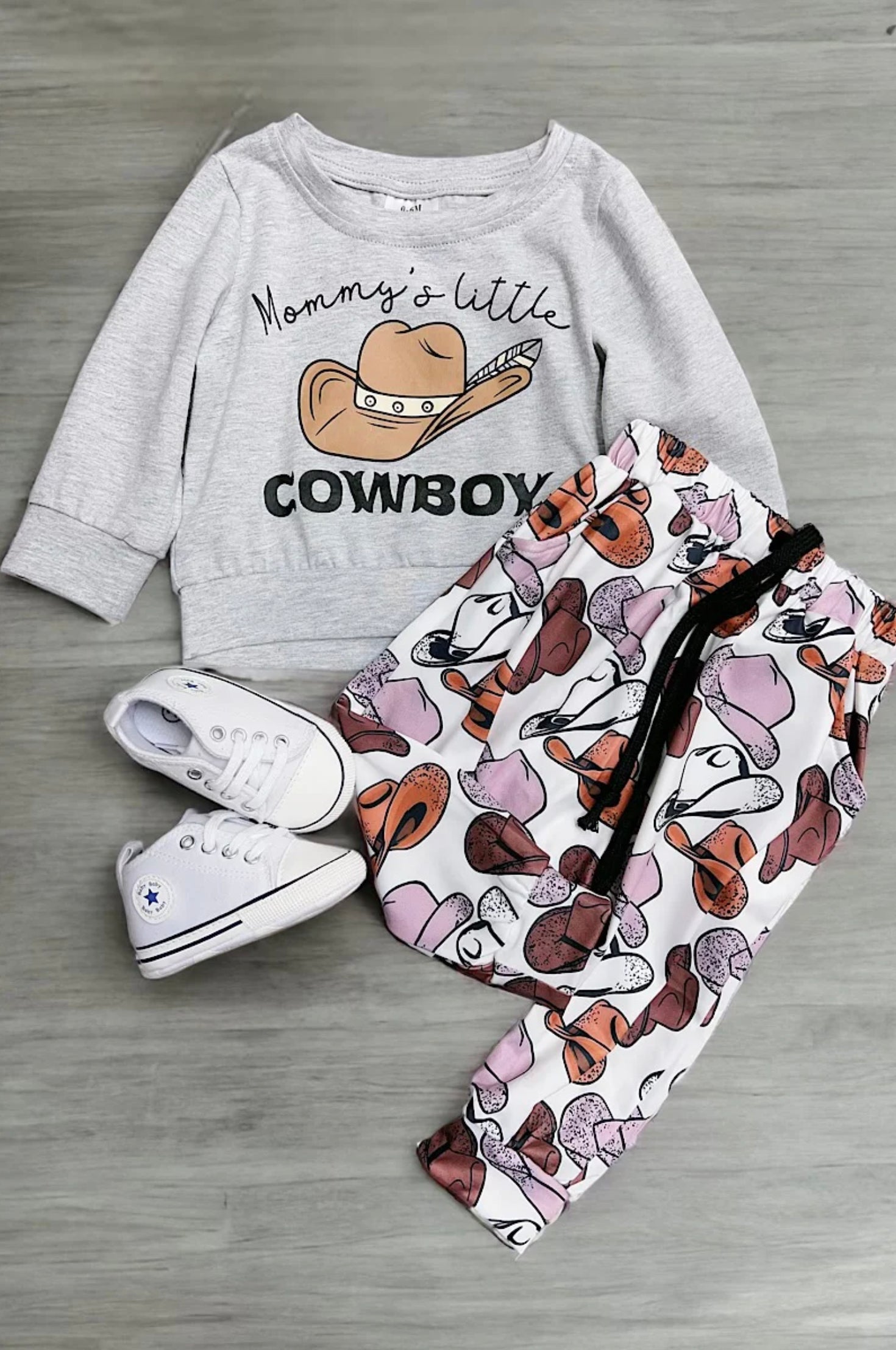 Gray Sweatshirt &amp; Pants set &quot;Mommy&