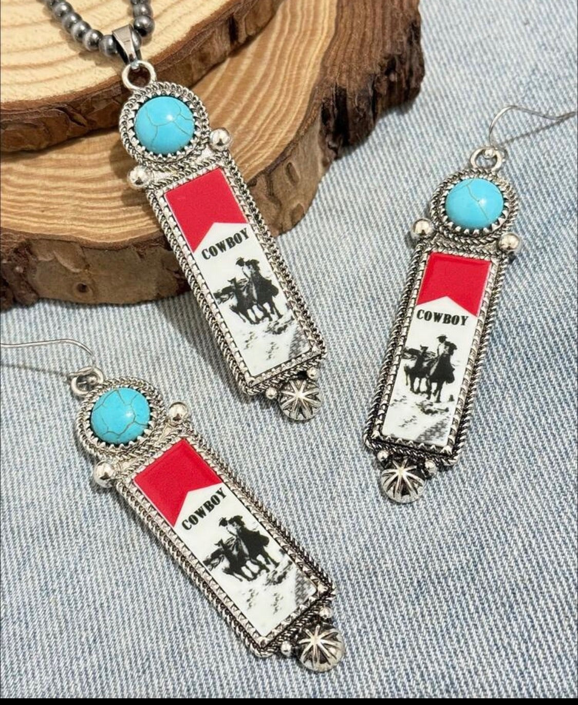 Marlboro Cowboy Necklace and Earrings Set