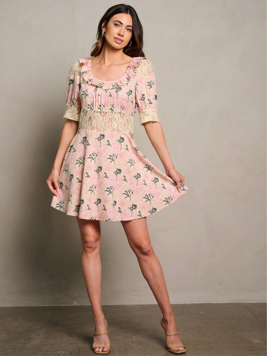 Short Sleeve Square Neck Lace Floral Mini Dress