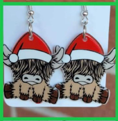 Santa Hat Highland Cow Drop Earrings