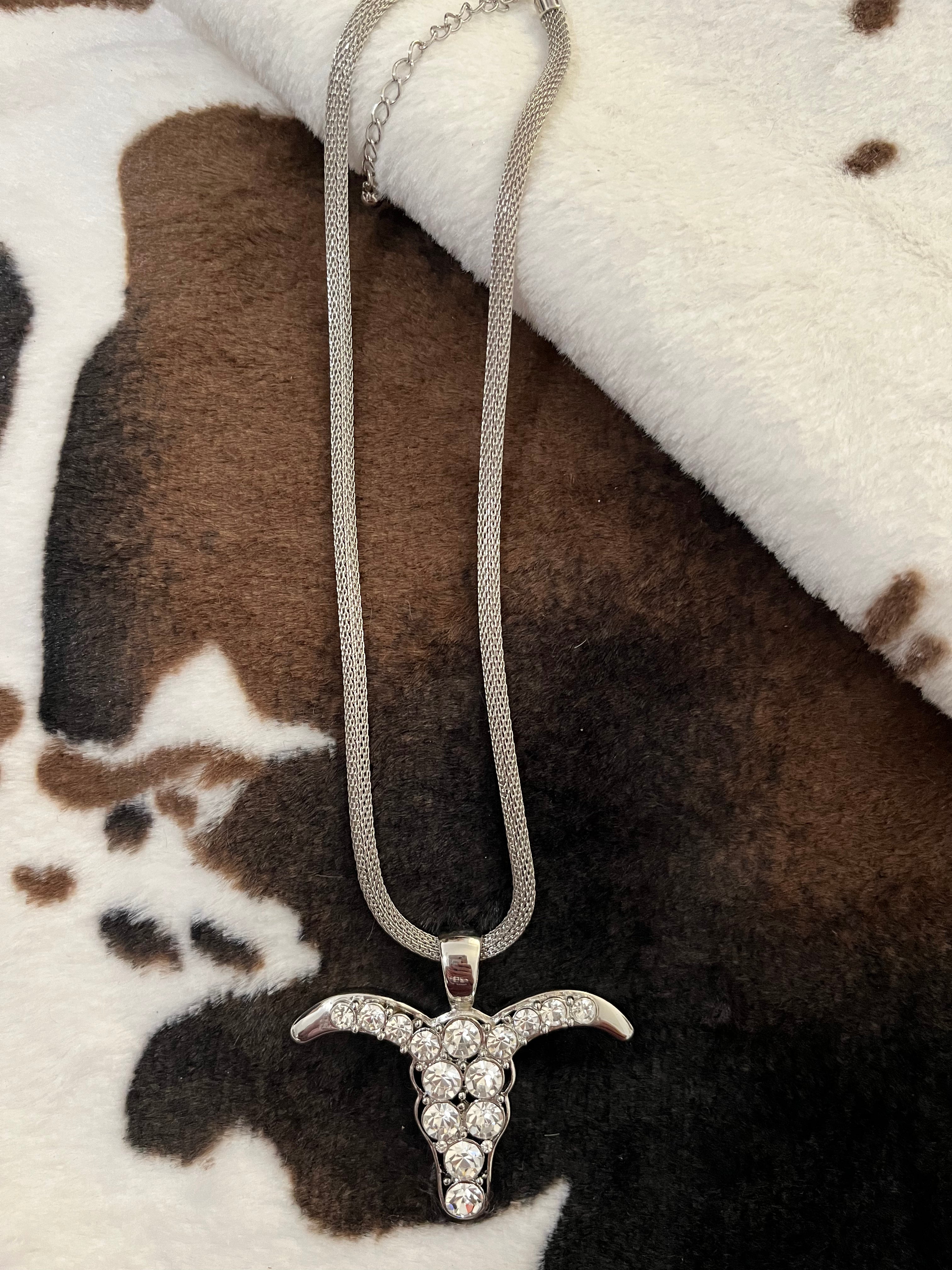 Classy Longhorn Necklace With Rhinestones