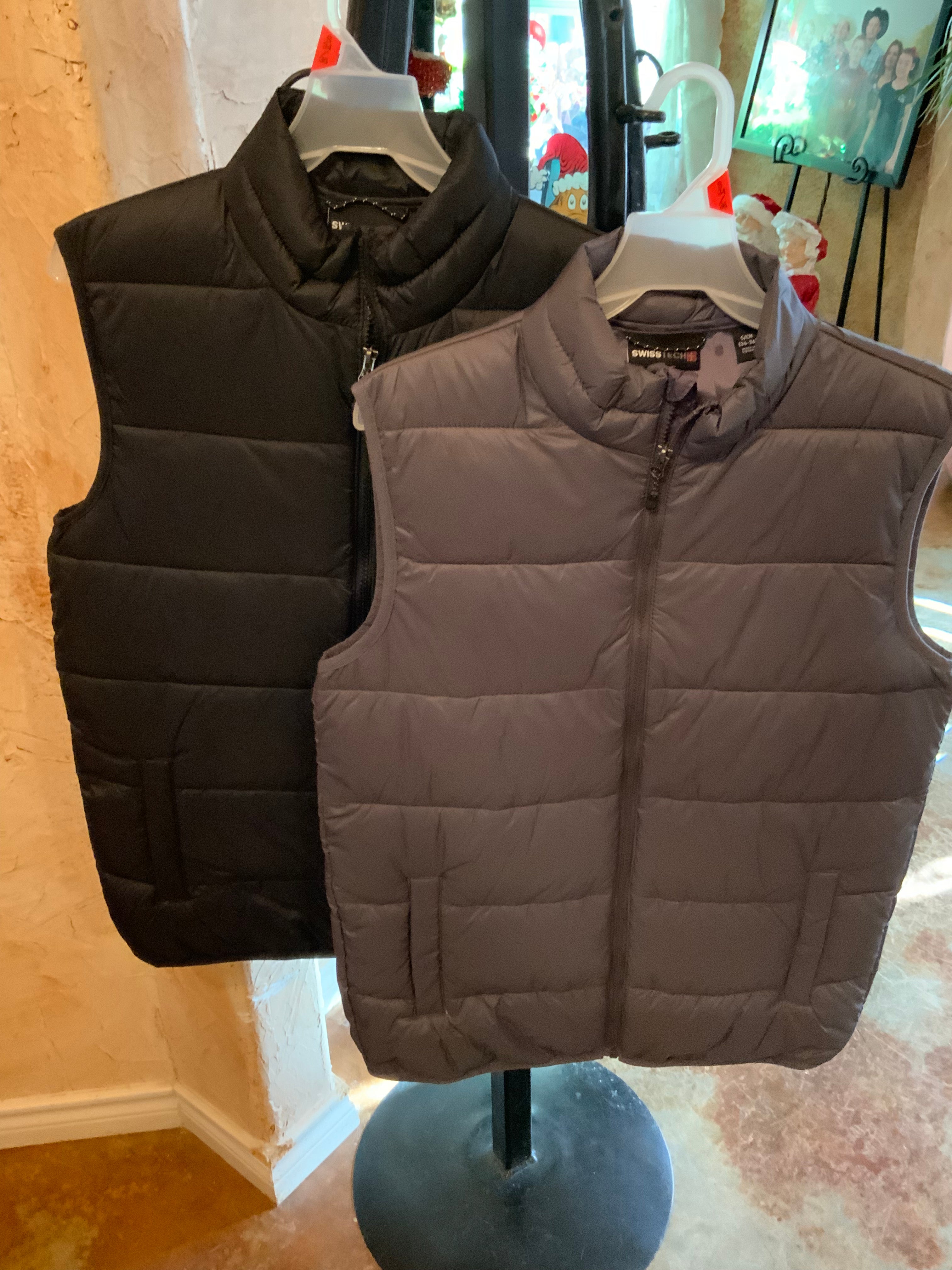 Swiss Tech Puffer Vest two colors